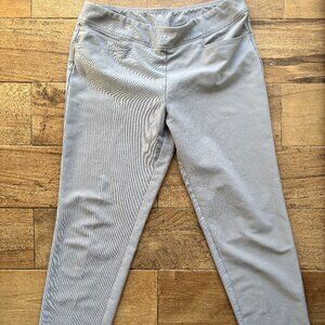3/$20 Adidas Women's Grey Golf Performance Pants Size M Inseam 25"